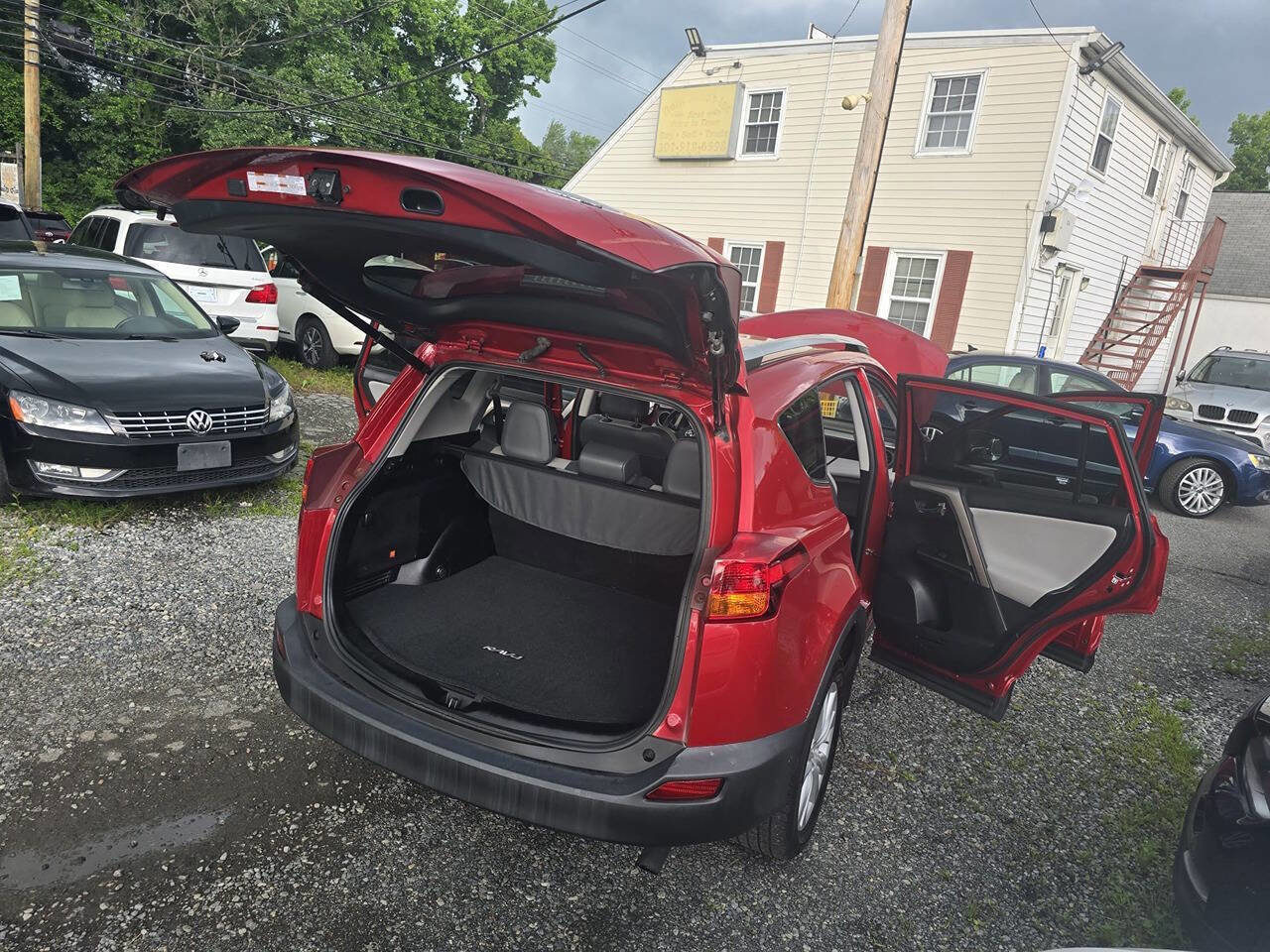 Used 2015 Toyota RAV4 Limited image 11