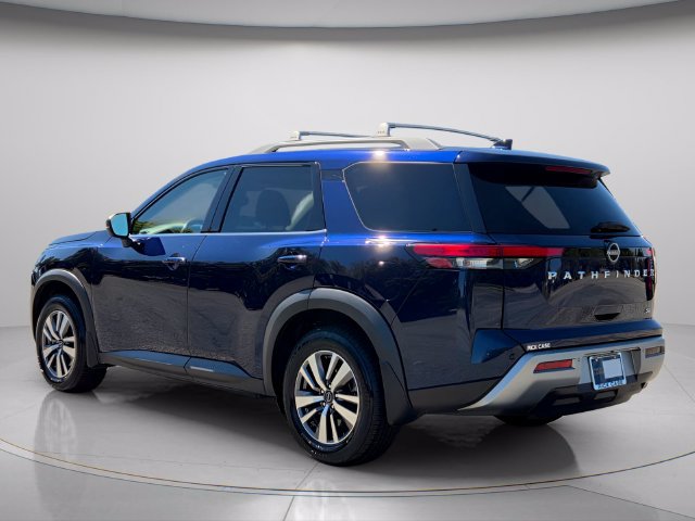 Used 2022 Nissan Pathfinder SL FWD image 6