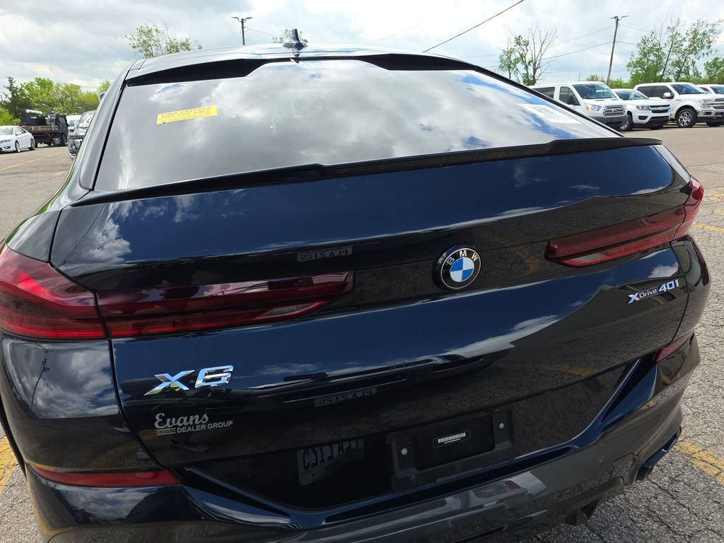 Used 2022 BMW X6 xDrive40i w/ Executive Package AWD/4WD image 6