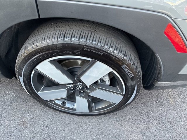 Used 2024 Hyundai Santa Fe Limited image 18