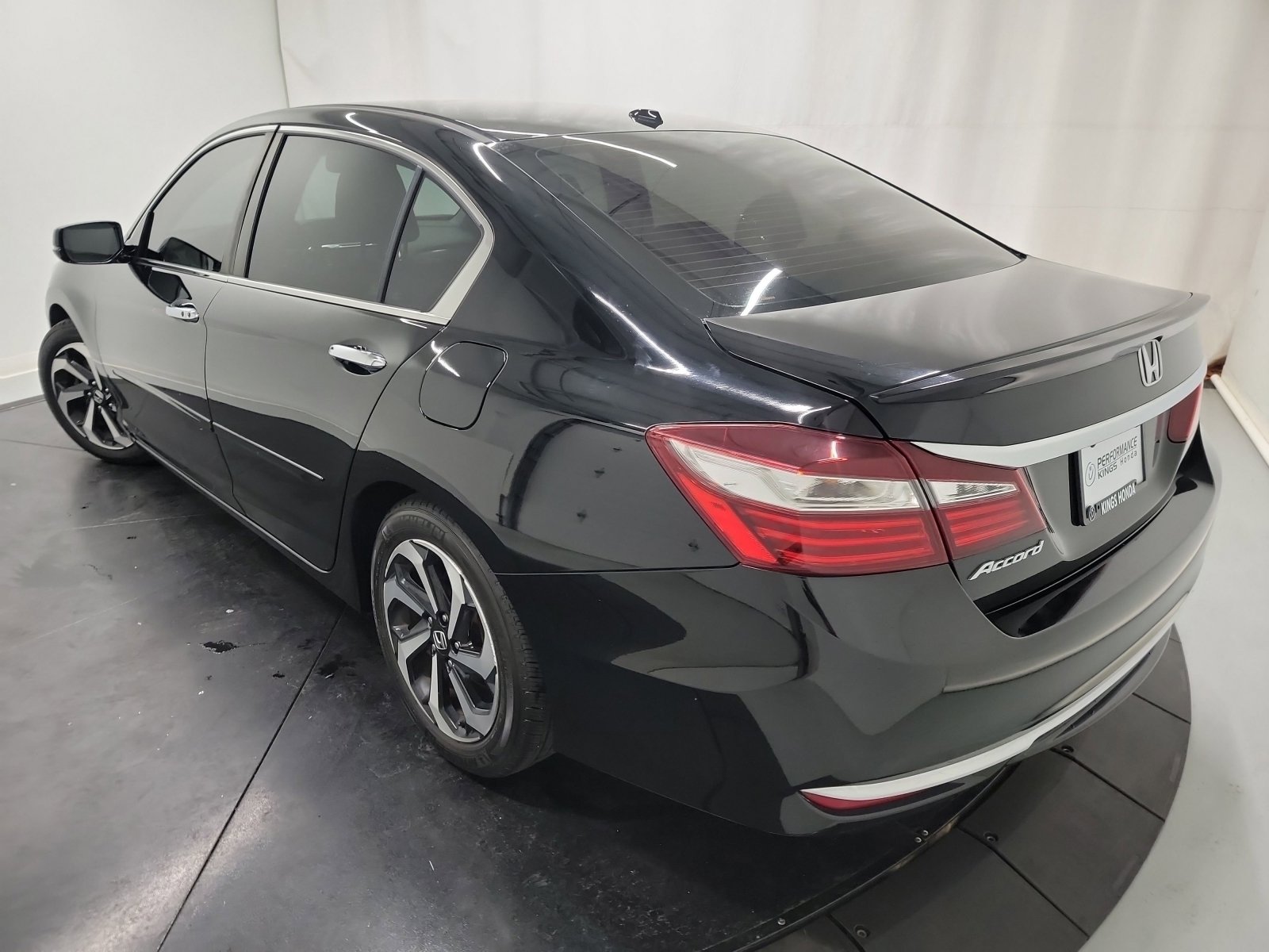 Used 2016 Honda Accord EX-L image 6
