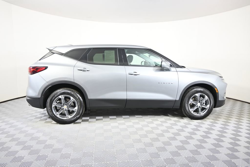 Used 2023 Chevrolet Blazer LT image 7