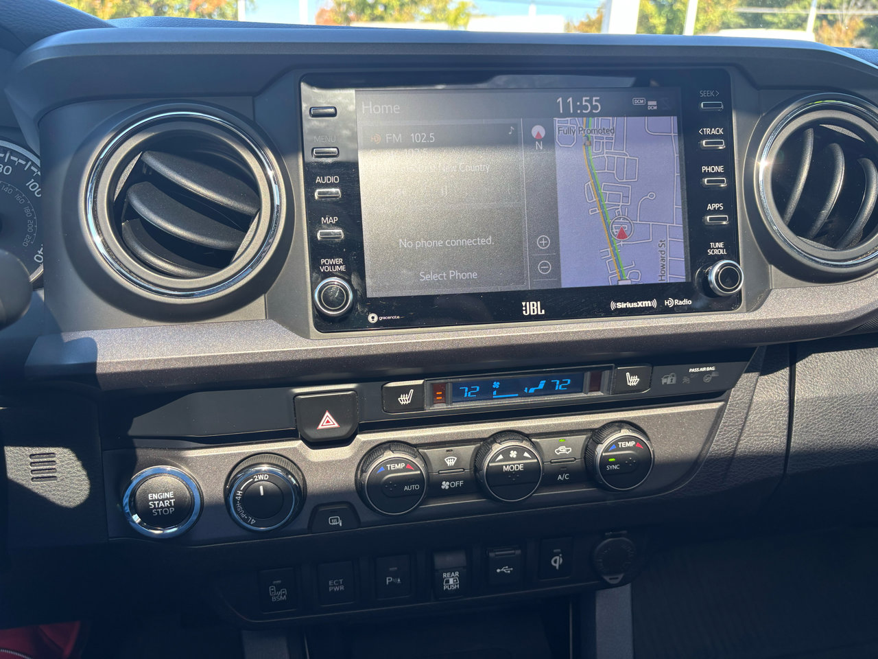 Used 2021 Toyota Tacoma TRD Off-Road image 31