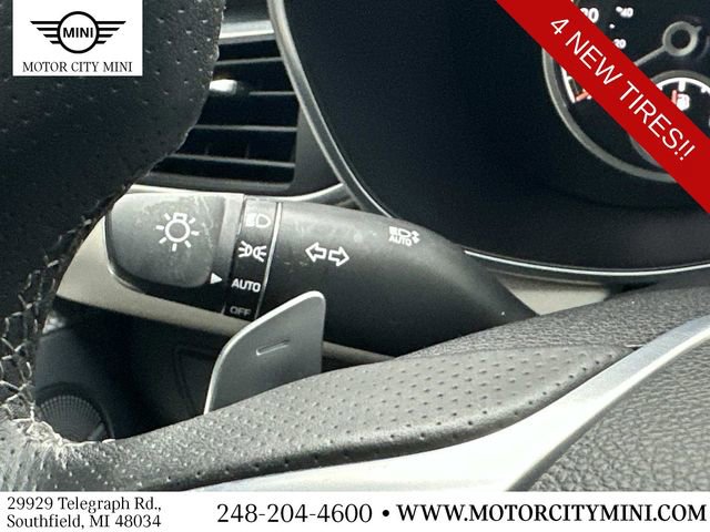 Used 2022 Genesis G70 3.3T w/ Sport Advanced Package image 28