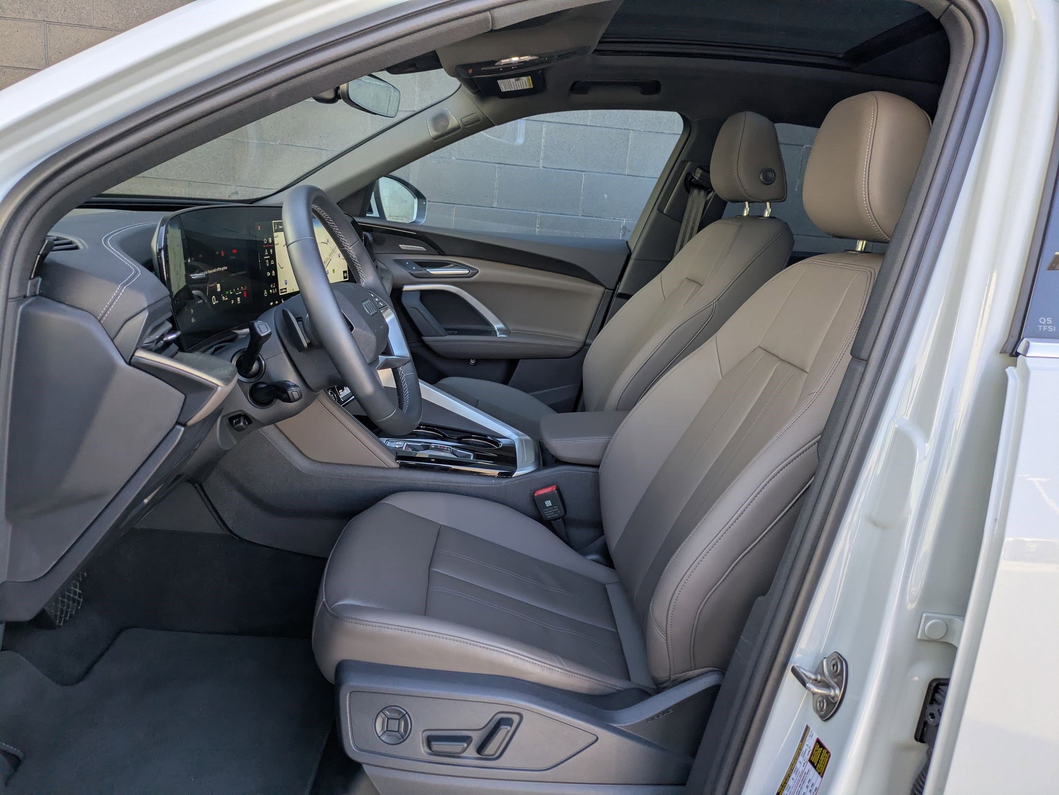 Certified 2025 Audi Q5 Premium Plus w/ Premium Plus image 22