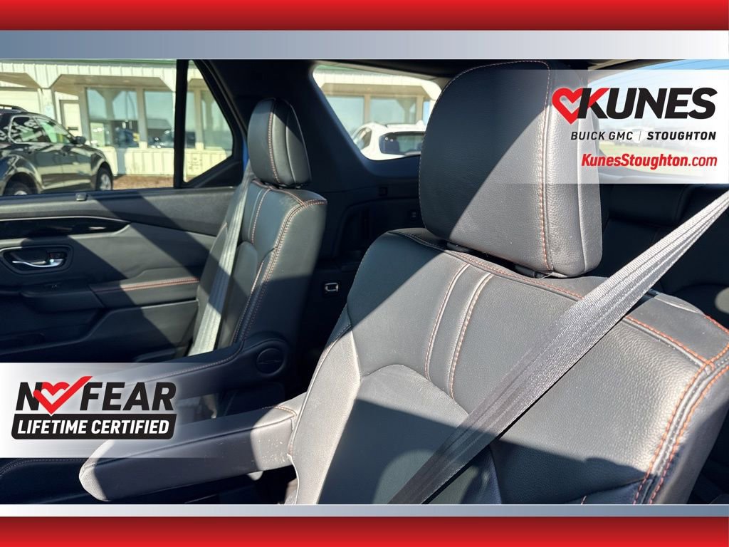 Used 2025 Honda Pilot TrailSport image 41