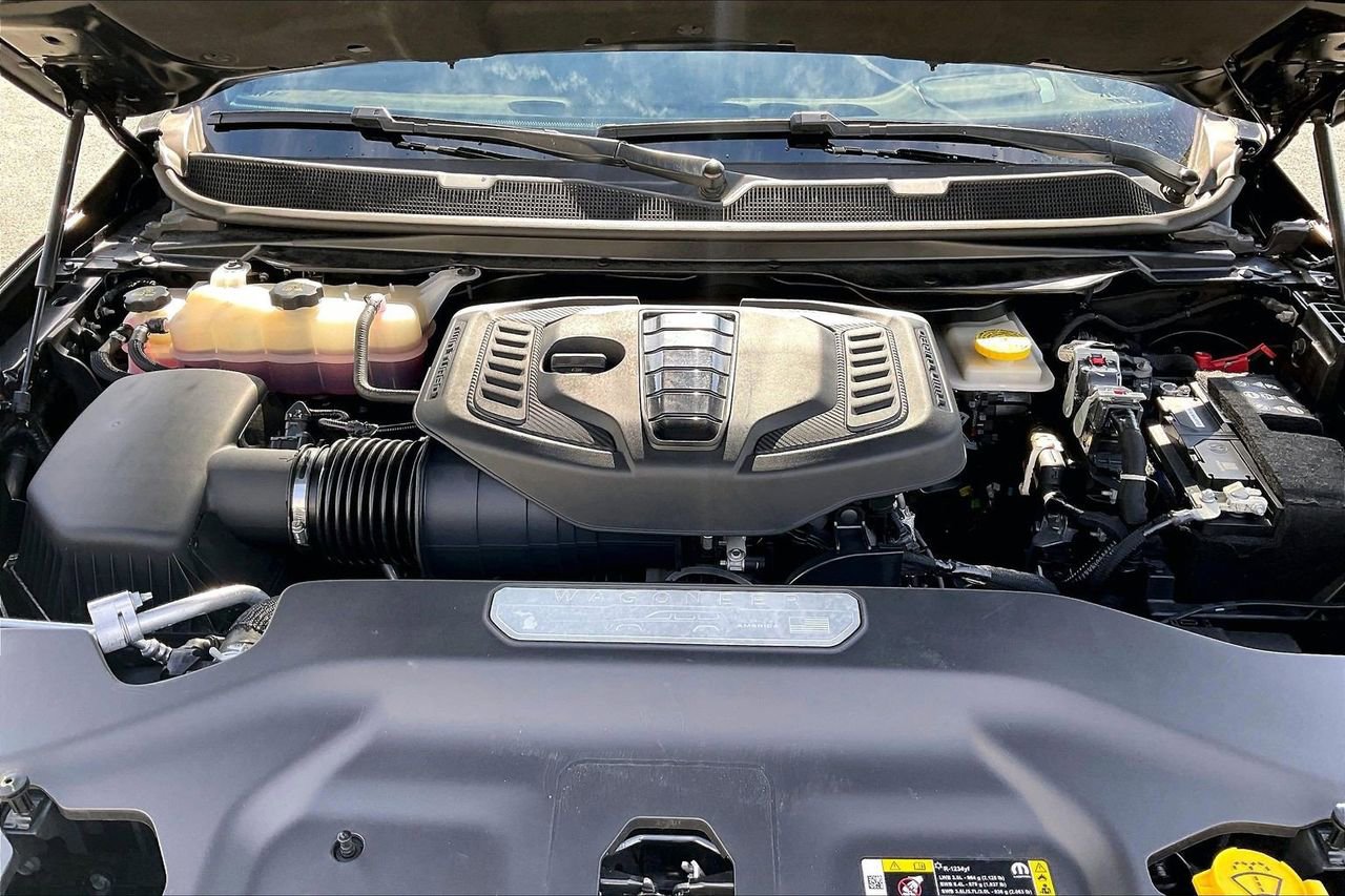 Used 2023 Jeep Wagoneer Series II image 40