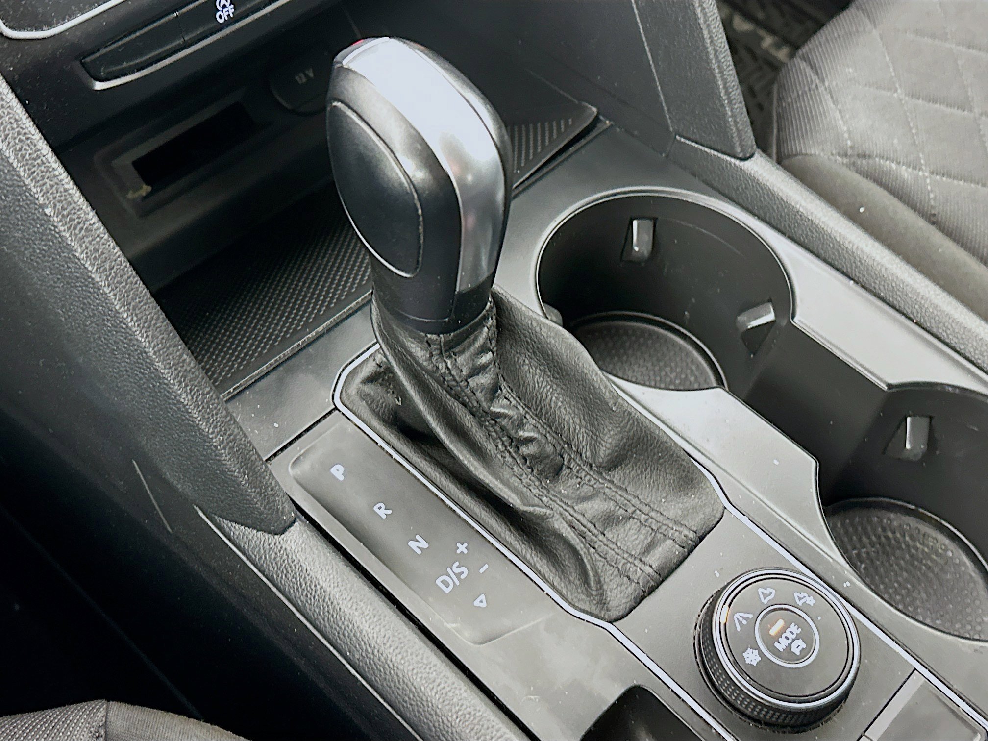 Used 2019 Volkswagen Atlas S w/ Towing Package image 24