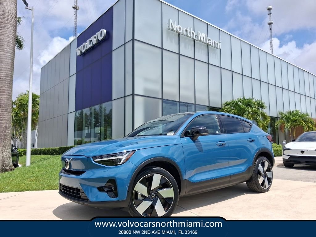 Used 2023 Volvo C40 P8 Recharge Ultimate AWD/4WD image 1