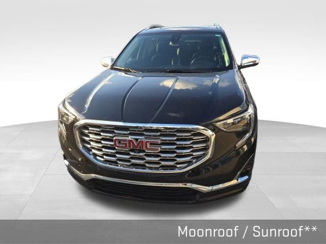 Used 2020 GMC Terrain Denali w/ Denali Premium Package image 2