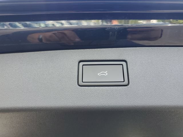 New 2026 Volkswagen Tiguan SE AWD/4WD image 8