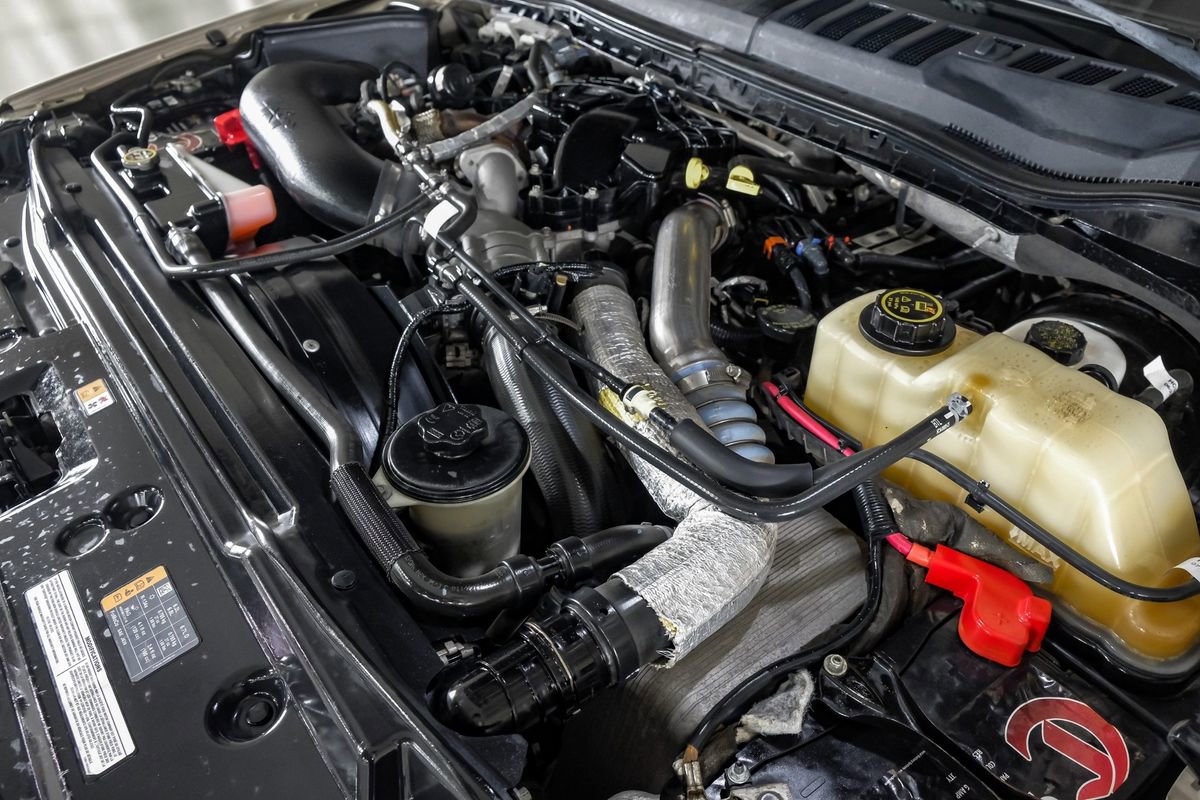 Used 2017 Ford F250 Lariat w/ Chrome Package image 48