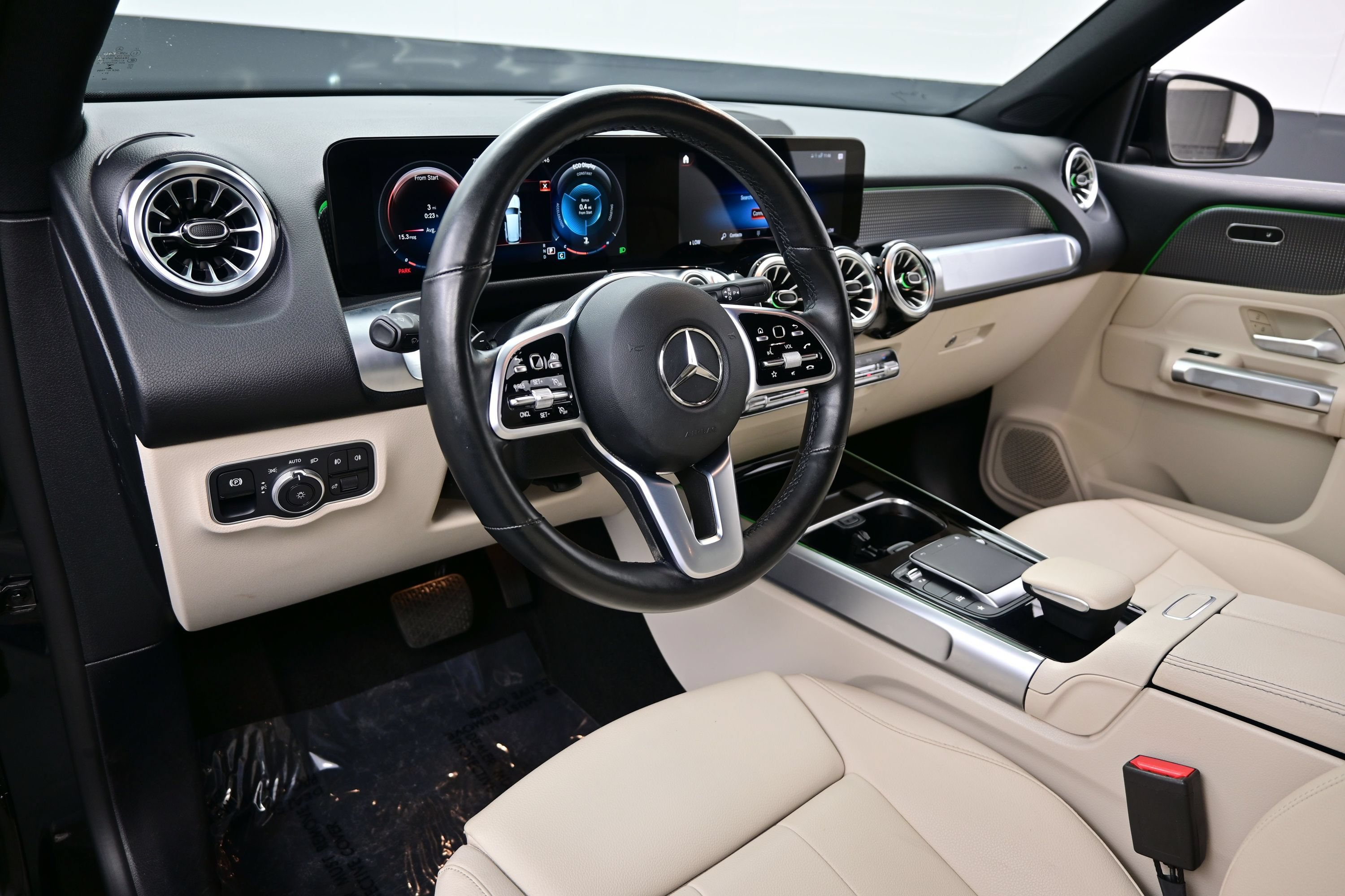 Used 2022 Mercedes-Benz GLB 250 4MATIC image 13