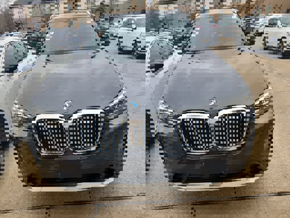 Used 2022 BMW X3 xDrive30i w/ Convenience Package image 2