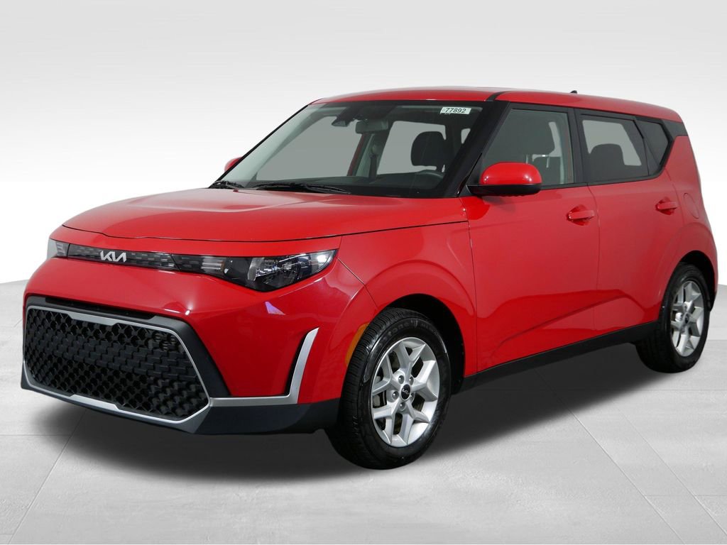 Used 2024 Kia Soul LX w/ Option Group 015 FWD image 5
