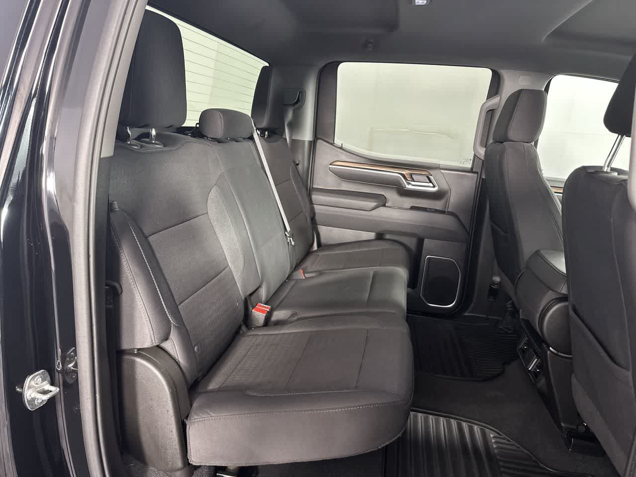 Used 2026 Chevrolet Silverado 1500 RST AWD/4WD image 21
