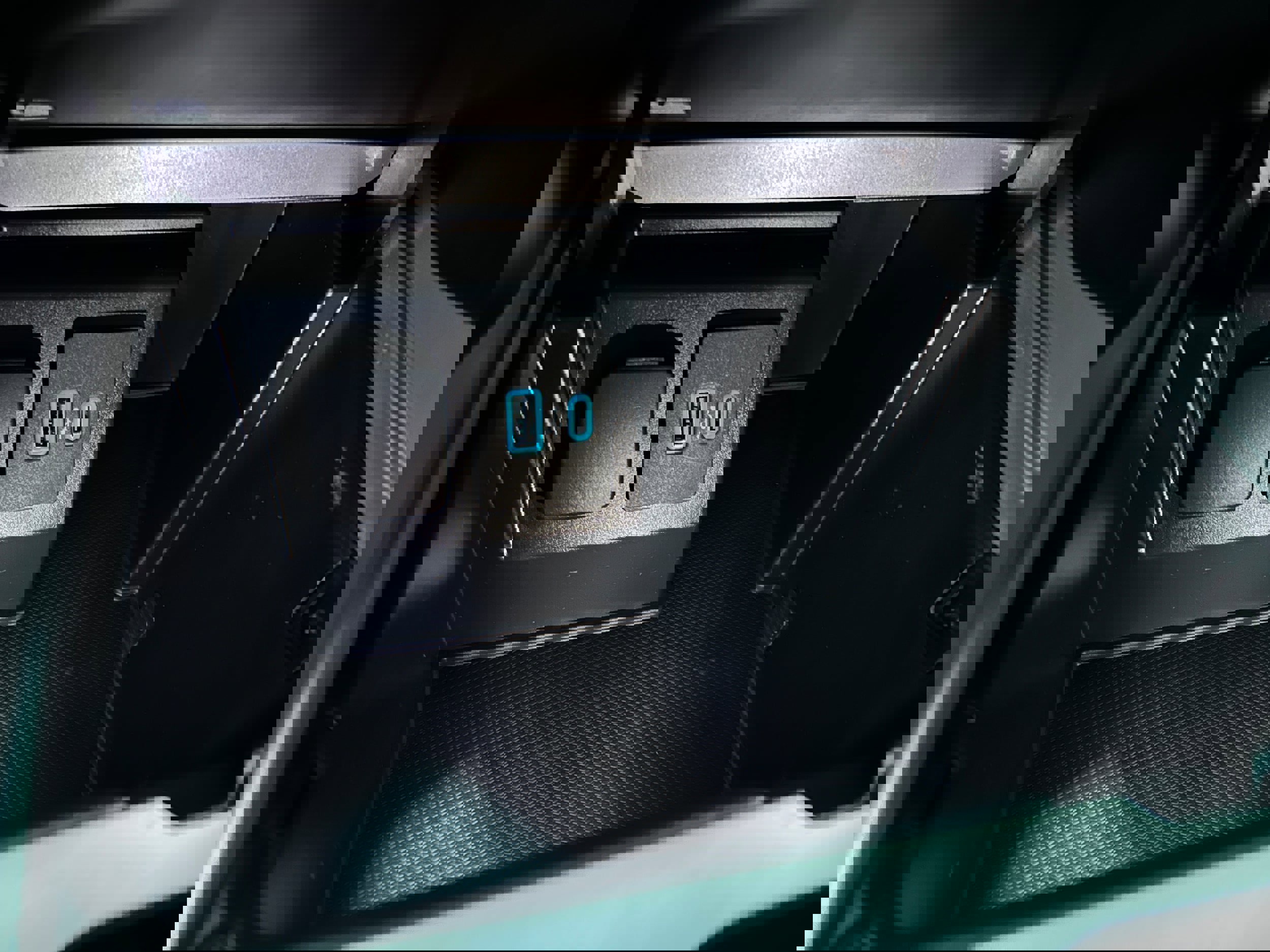 Used 2020 Ford Explorer ST w/ ST Street Pack image 10