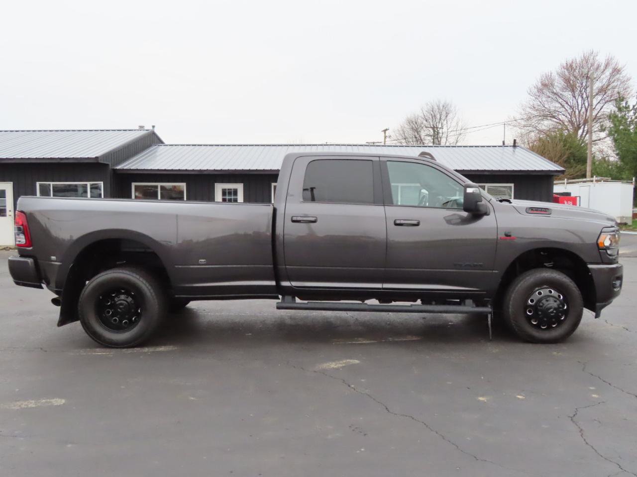 Used 2024 RAM 3500 Big Horn w/ Night Edition image 7