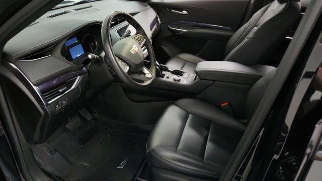 Certified 2023 Cadillac XT4 Luxury w/ Cold Weather Package image 19