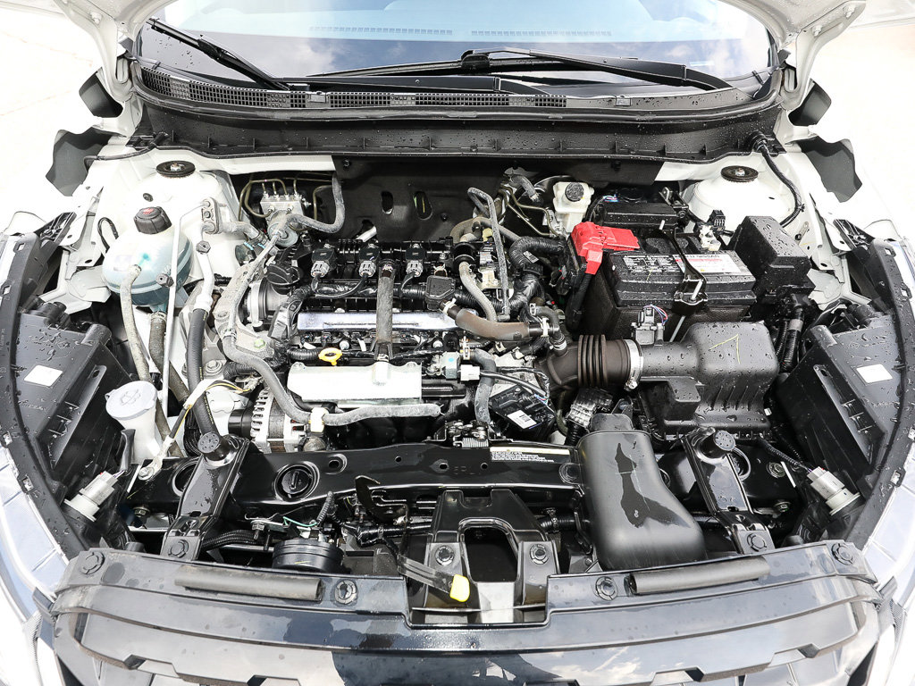 Used 2023 Nissan Kicks SV image 19