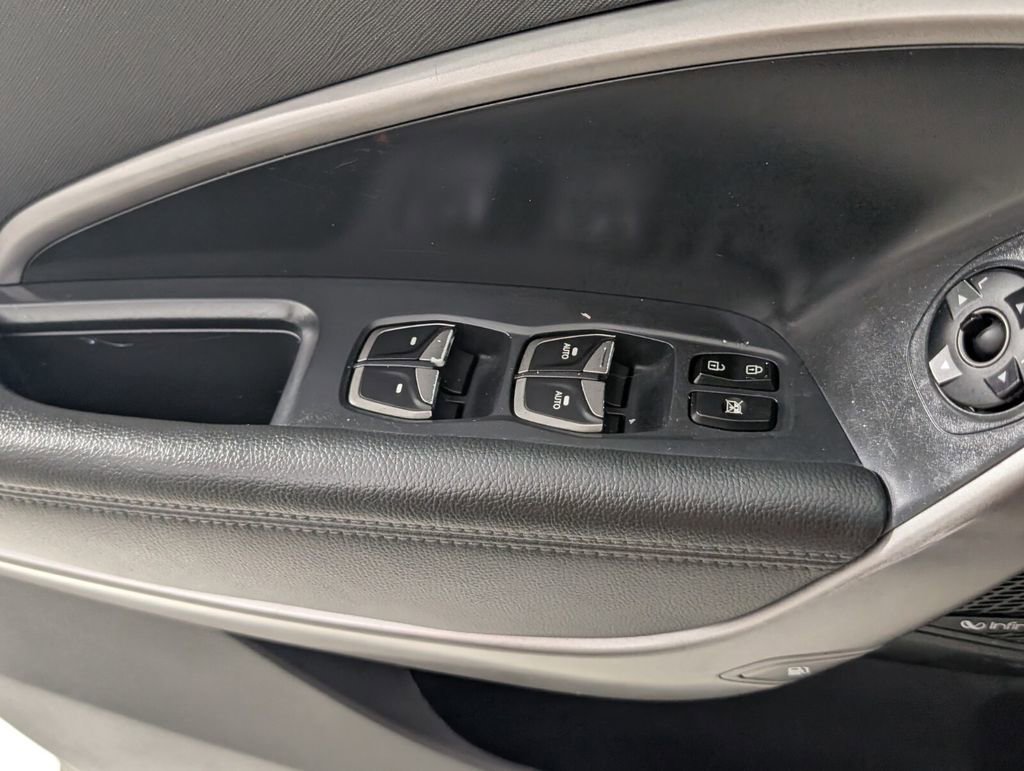 Used 2017 Hyundai Santa Fe Sport image 22