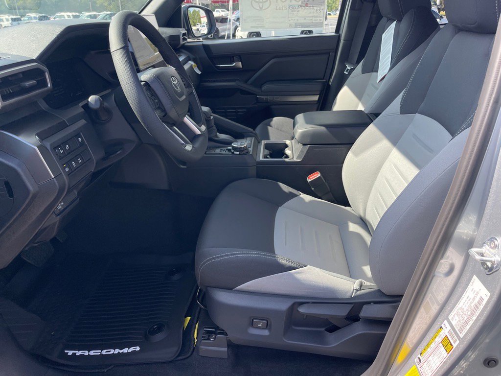 New 2025 Toyota Tacoma TRD Off-Road image 9