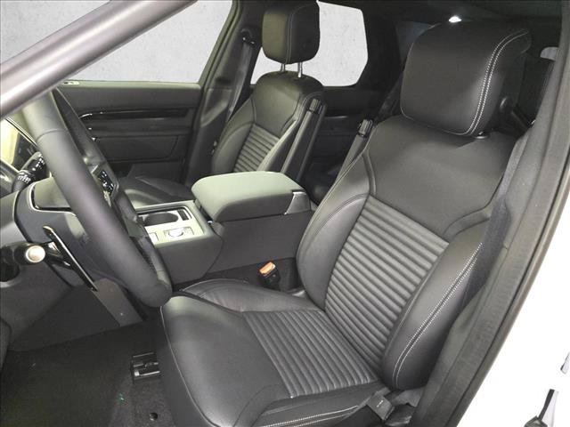 New 2026 Land Rover Discovery S AWD/4WD image 14