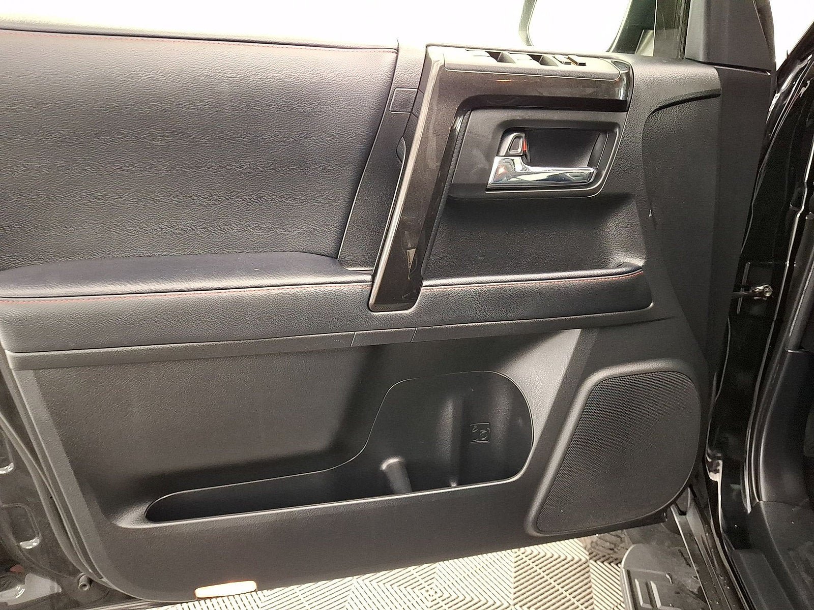 Certified 2020 Toyota 4Runner TRD Pro AWD/4WD image 2