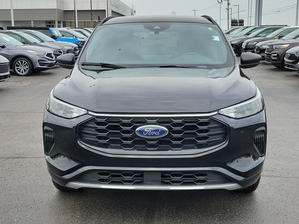 Certified 2023 Ford Escape ST-Line w/ Tech Pack #1 image 2