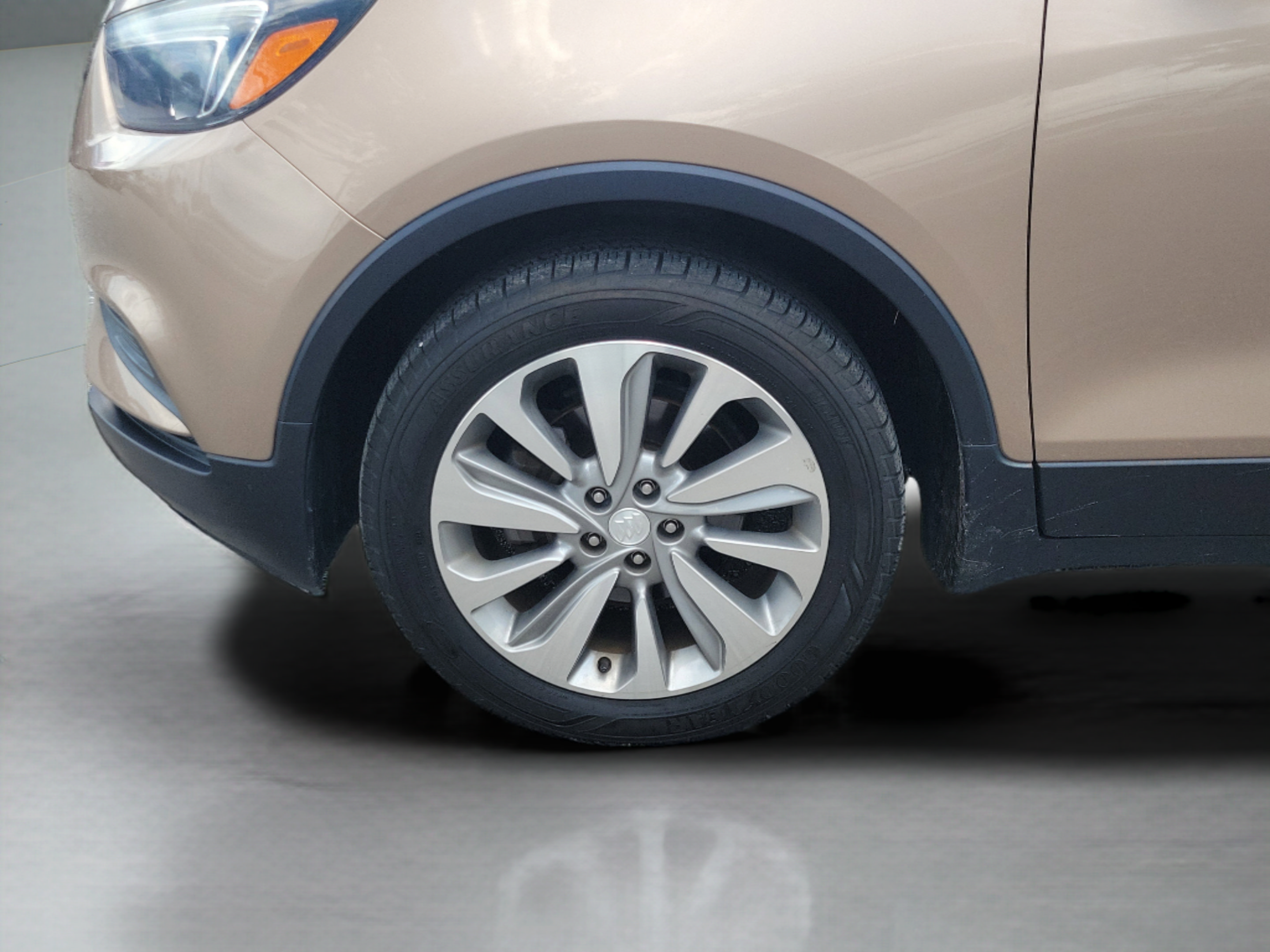 Used 2018 Buick Encore Preferred FWD image 32