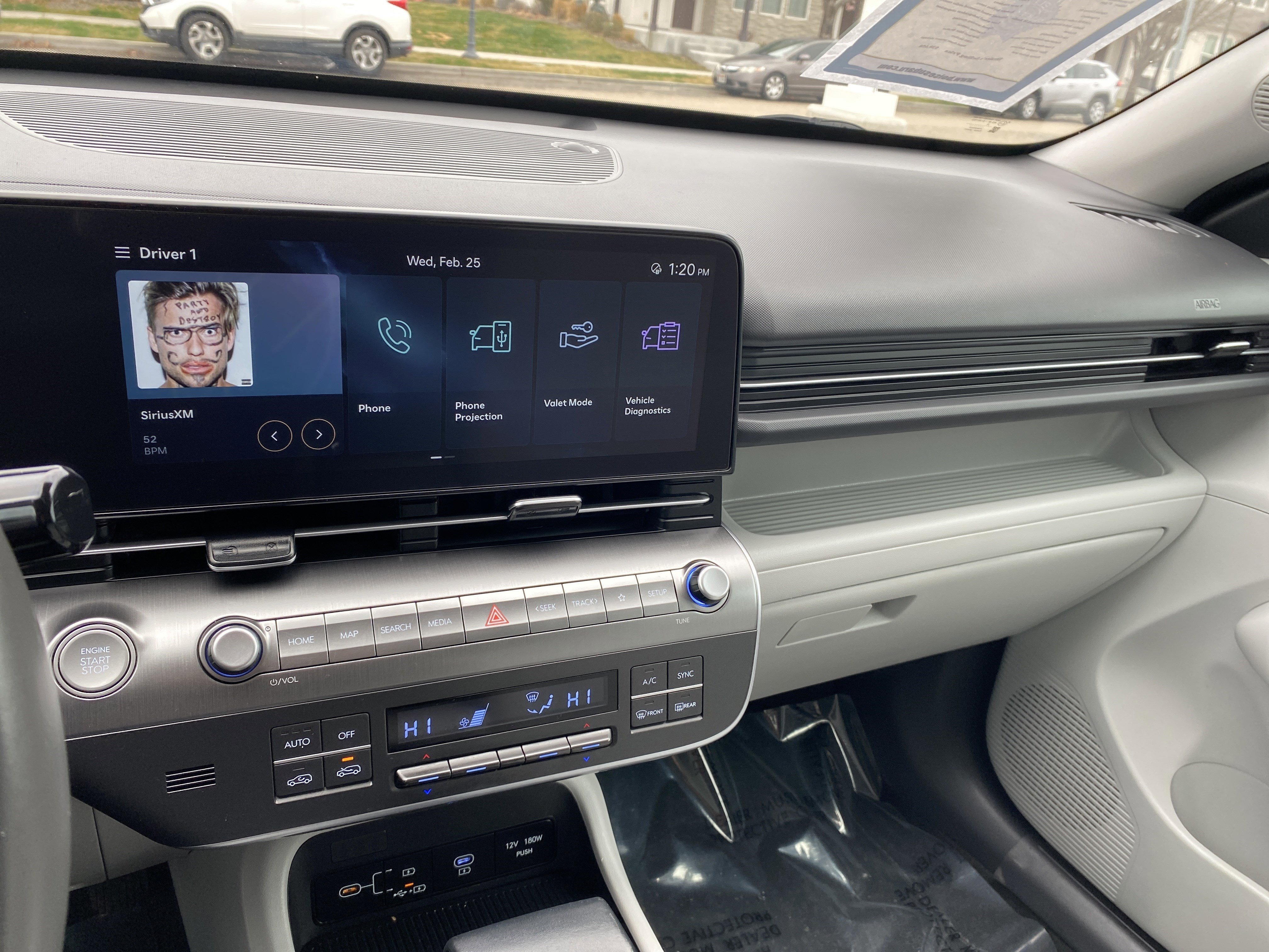 Used 2024 Hyundai Kona SEL image 13