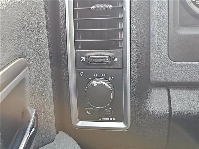 Used 2014 RAM 1500 Classic SLT image 20