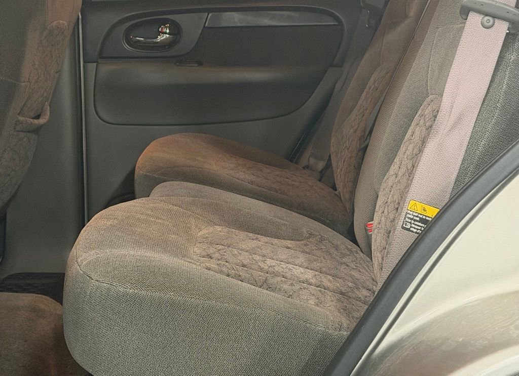 Used 2002 GMC Envoy SLE image 21