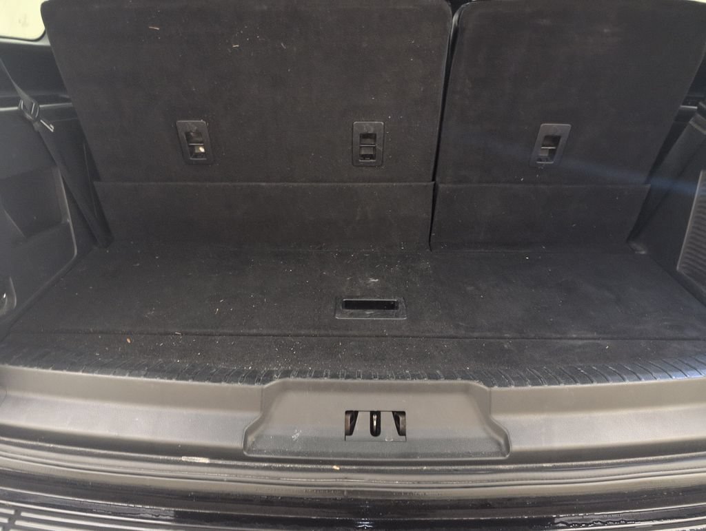 Used 2019 Ford Expedition Limited w/ Equipment Group 303A AWD/4WD image 25