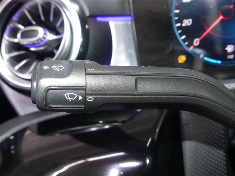 Used 2021 Mercedes-Benz A 220 4MATIC image 35