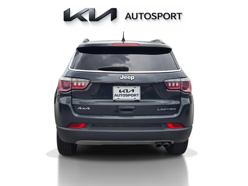 Used 2018 Jeep Compass Limited w/ Navigation Group AWD/4WD image 10