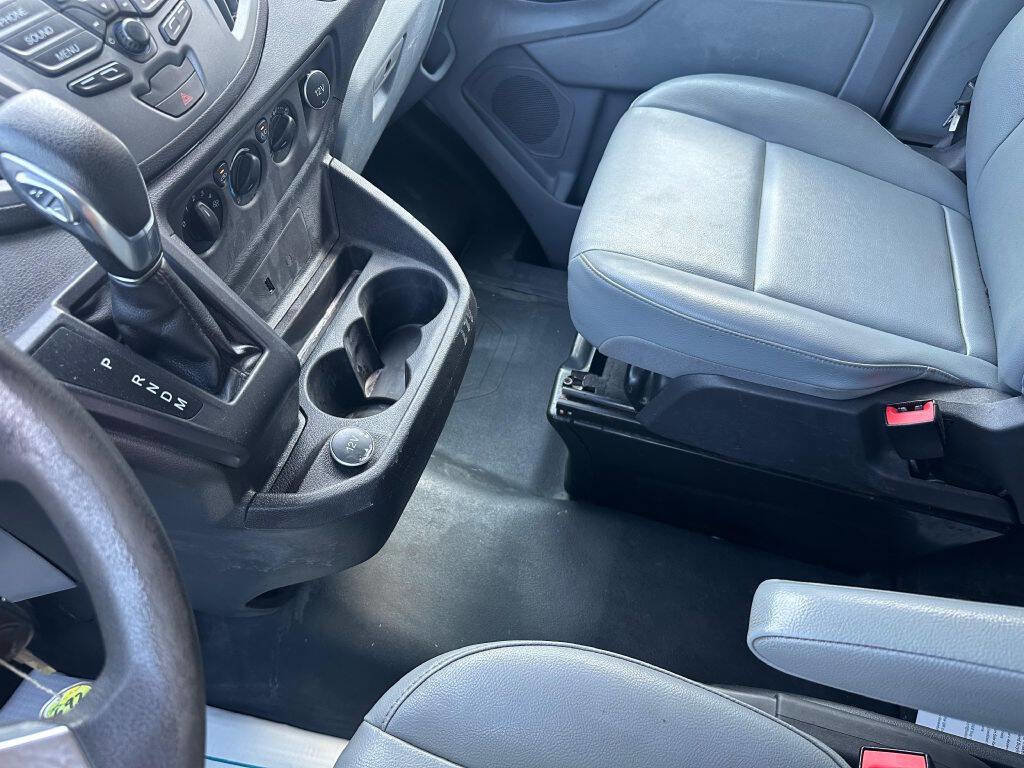 Used 2019 Ford Transit 250 250 3dr SWB Low Roof Cargo Van image 18
