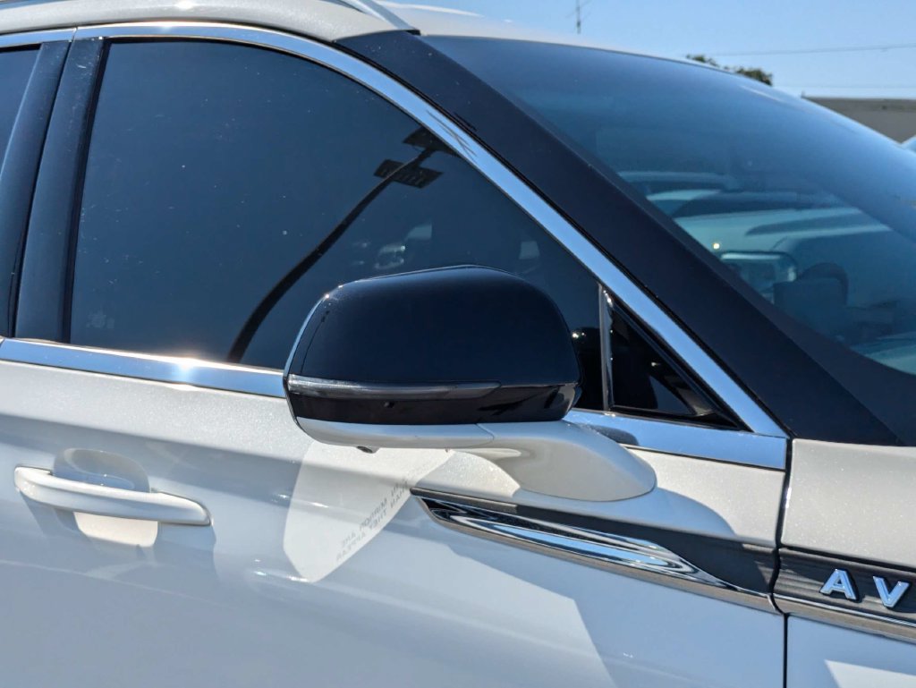 Used 2020 Lincoln Aviator Reserve w/ Elements Package Plus RWD image 12