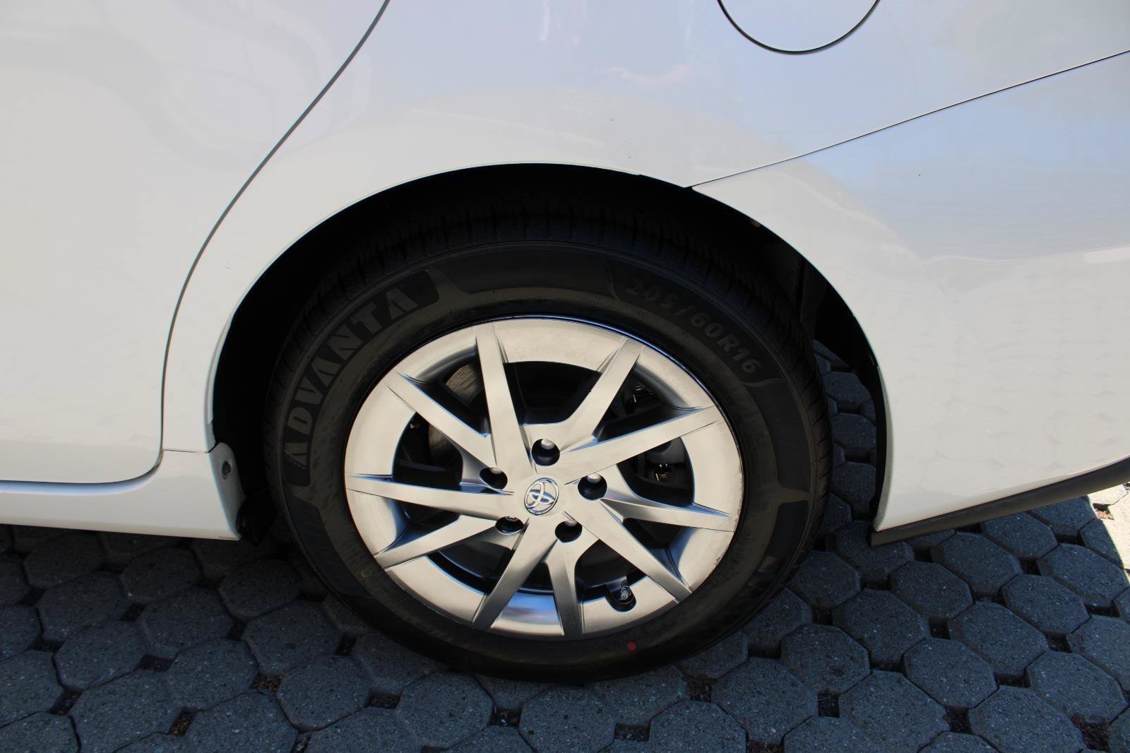 Used 2017 Toyota Prius V Three FWD image 15
