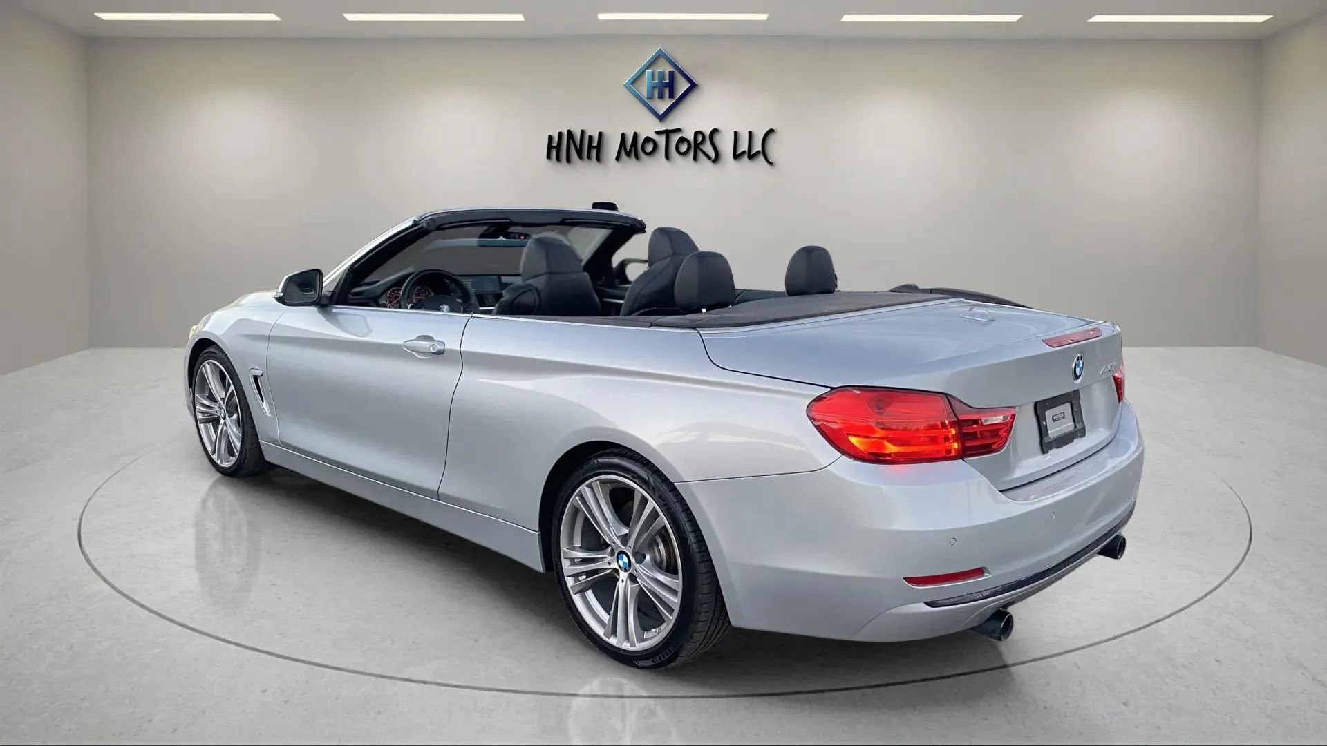 Used 2017 BMW 440i Convertible image 11