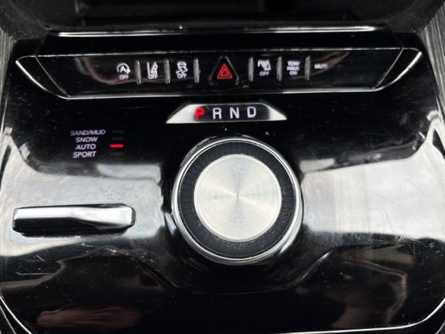 Used 2022 Jeep Wagoneer Series II AWD/4WD image 18