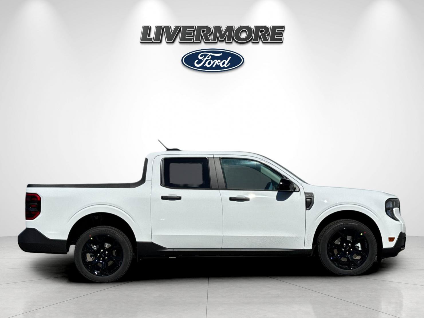 New 2026 Ford Maverick XLT w/ Equipment Group 301A AWD/4WD image 2