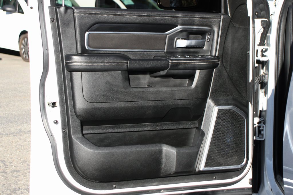 Used 2022 RAM 2500 Laramie w/ Night Edition image 15