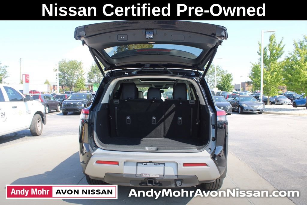 Certified 2024 Nissan Pathfinder Platinum AWD/4WD image 11