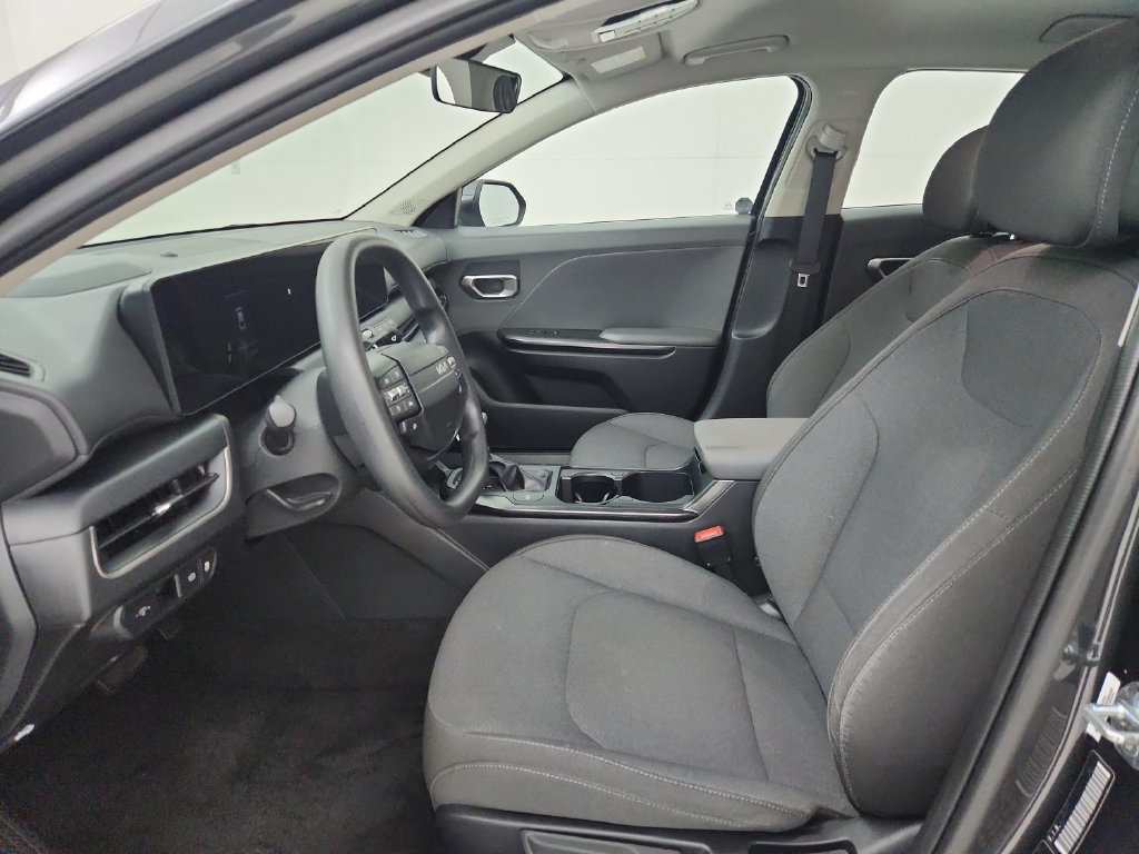 Used 2025 Kia K4 FWD image 18