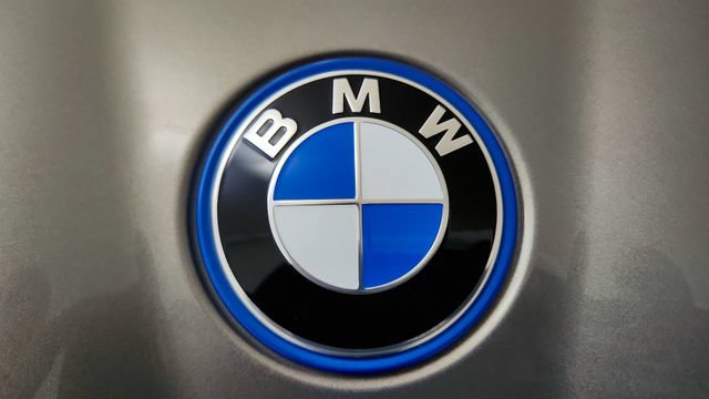 Used 2026 BMW i5 eDrive40 w/ M Sport Package RWD image 31