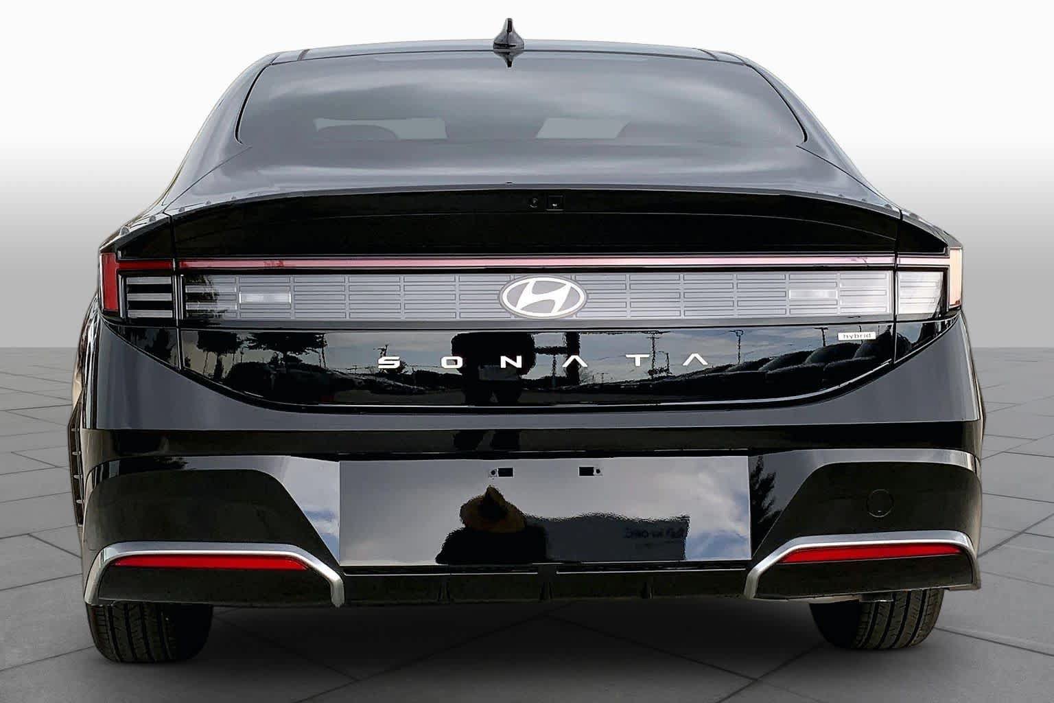 New 2026 Hyundai Sonata SEL FWD image 4