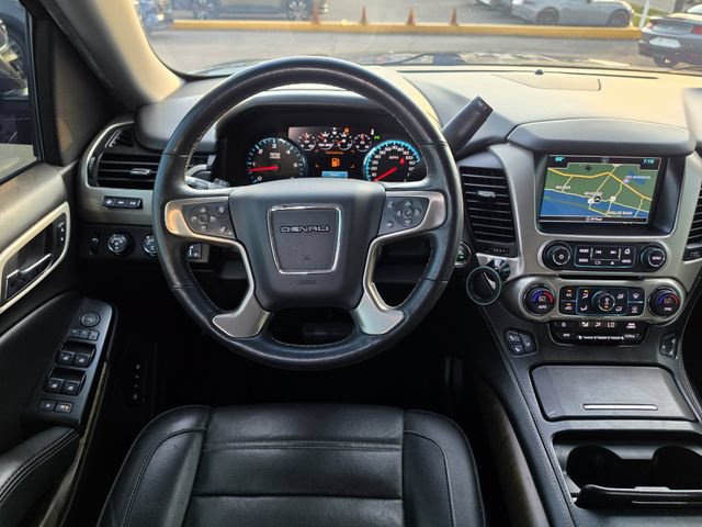 Used 2018 GMC Yukon XL Denali w/ Denali Ultimate Package AWD/4WD image 9