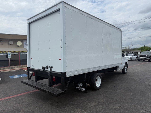 New 2027 Ford E-450 and Econoline 450 Super Duty w/ Power Equipment Group RWD image 8