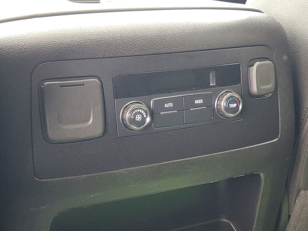 Used 2019 GMC Yukon SLT AWD/4WD image 29